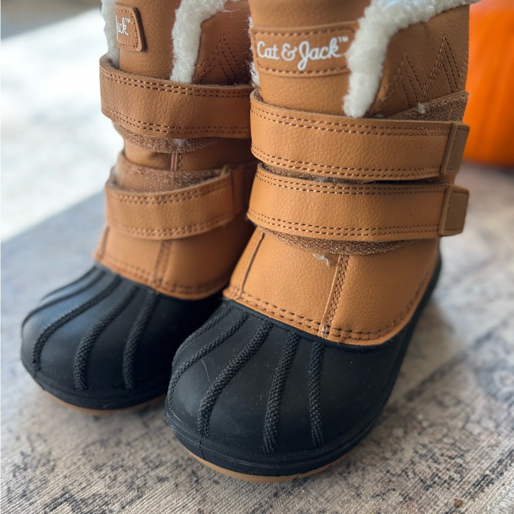 Cat & Jack Brown and Black Snow Boots